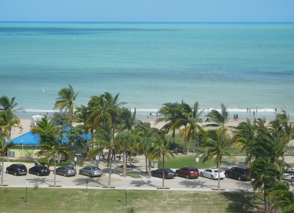 Bahama Beach Club of Pompano