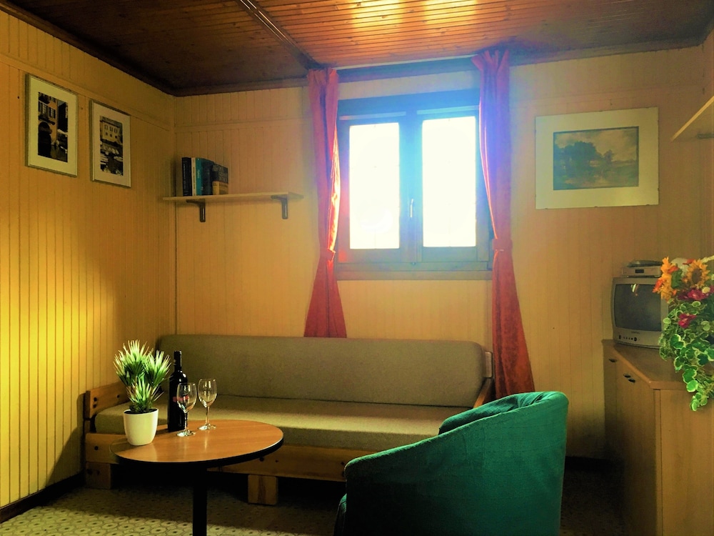 Au Lac de Como Campground