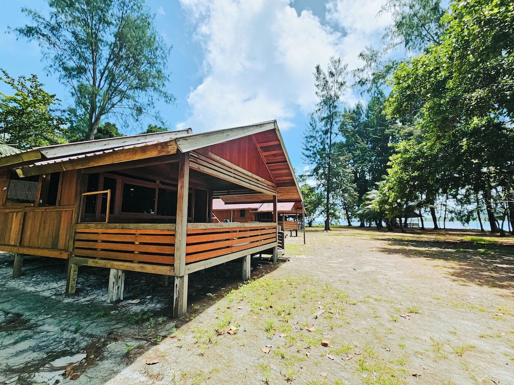 ANDAU DIVE RESORT - RAJA AMPAT