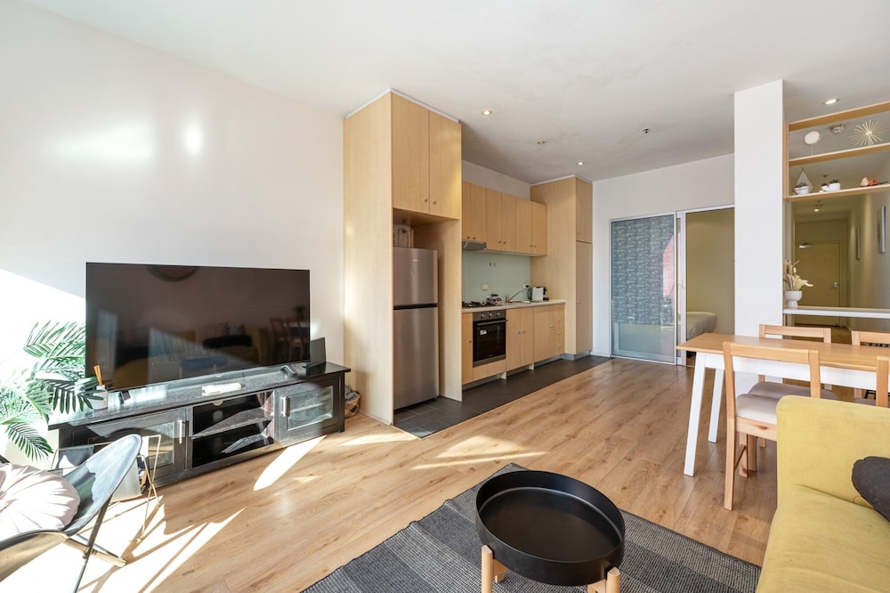Chic Apartment in Heart of Adelaide