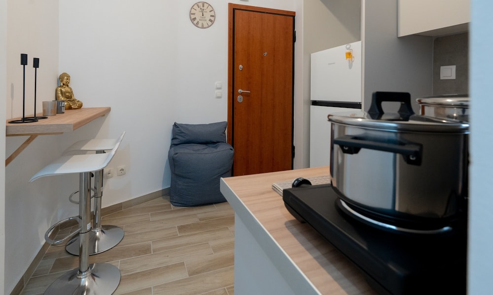 LIV - Cozy Apartment in Pagrati