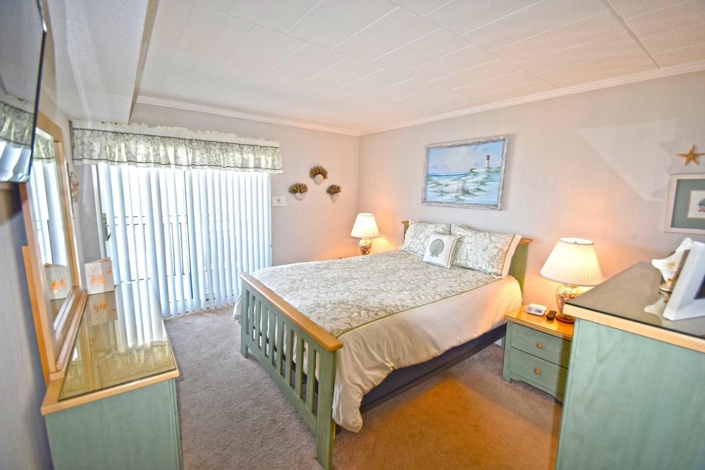 Ocean Hideaway 503