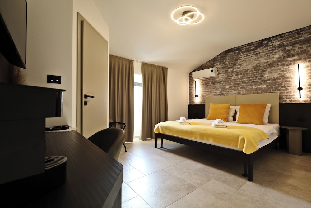 B&B Arena Prestige Rooms