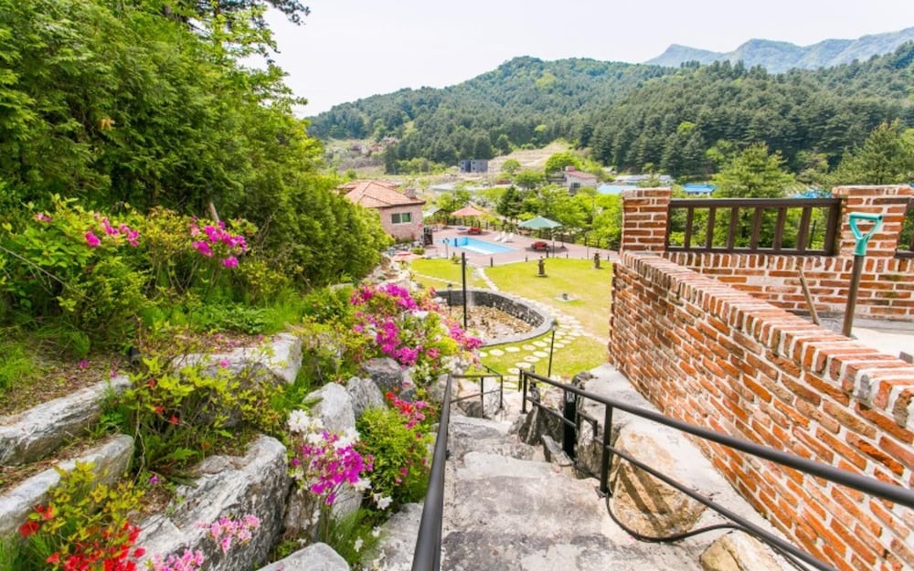 Gapyeong Min House Pension view 4