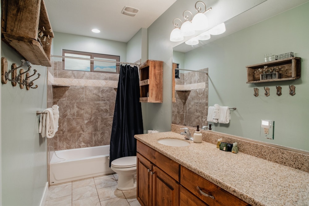 Paradise Village 3 - Grand View Estates