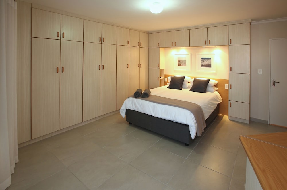 Coastal Calm Langebaan 6 Sleeper
