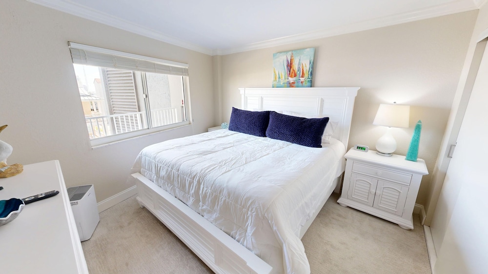 Mainsail 143 2 Bedroom Condo
