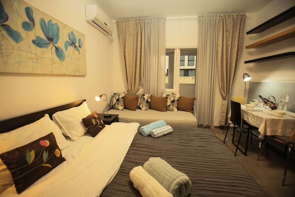 Elena Apartments