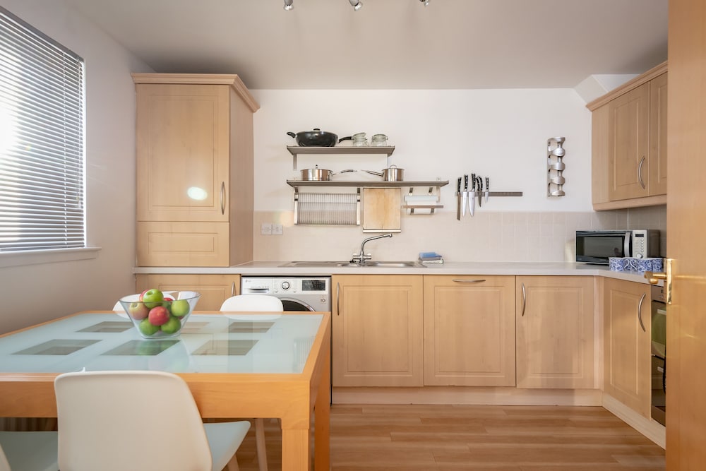 Tay Pearls - Marine Parade view 4