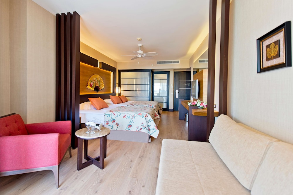 Limak Lara De Luxe Hotel - All Inclusive