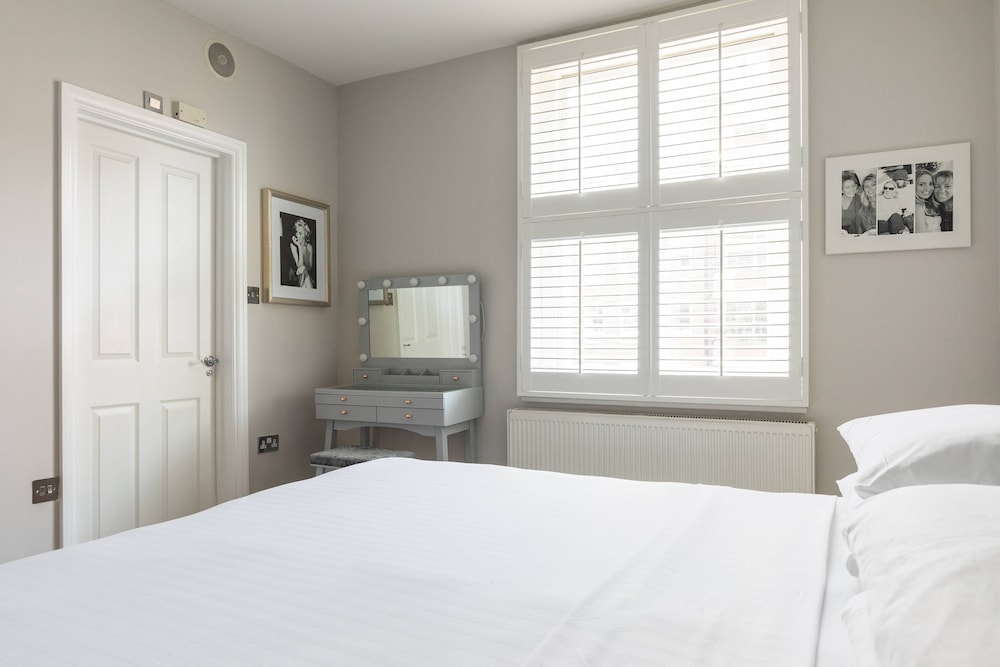 Oakley Street VII by Onefinestay