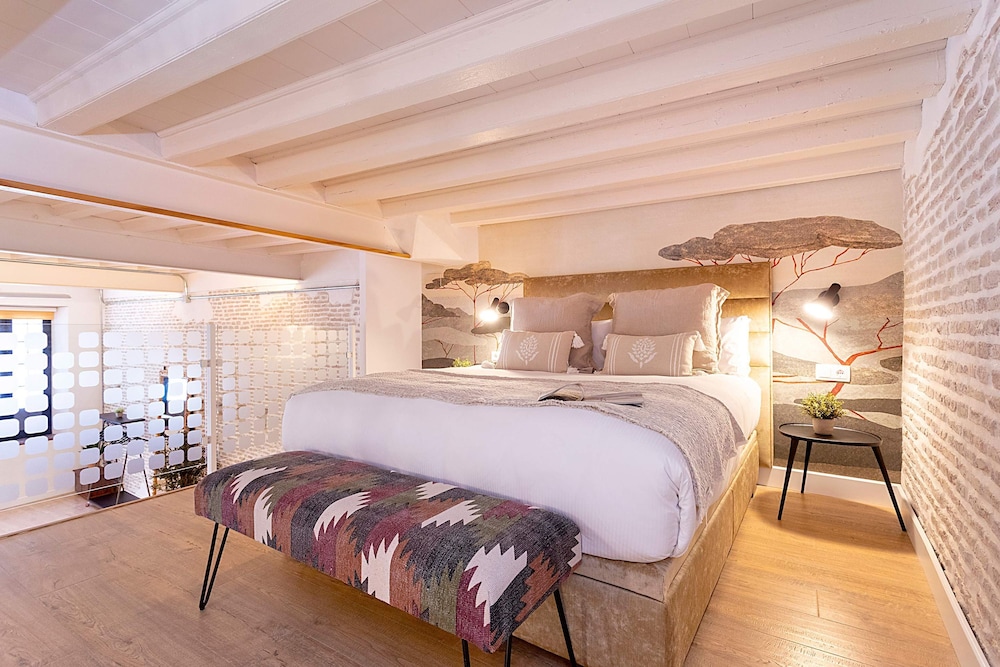 Luxury Loft in Seville Center Santas Patronas V