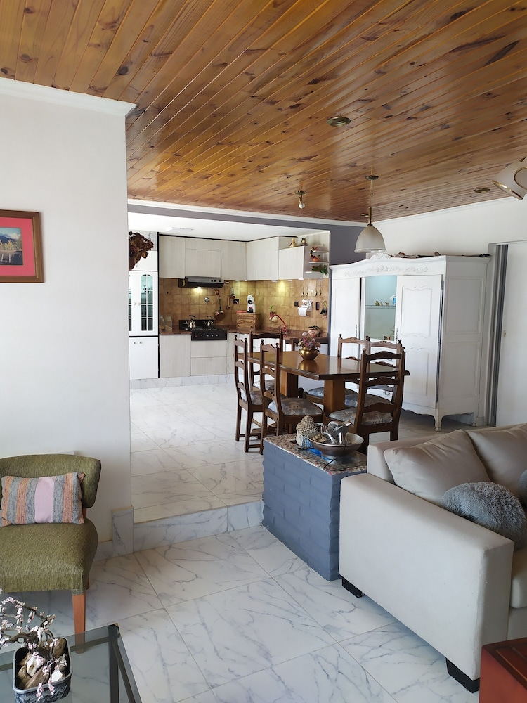 Casa Alvarez Bed and Breakfast