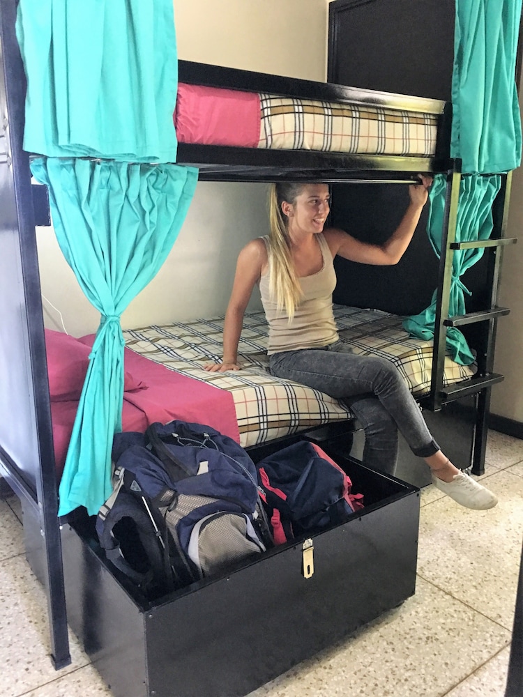 Costa Rica Backpackers - Hostel