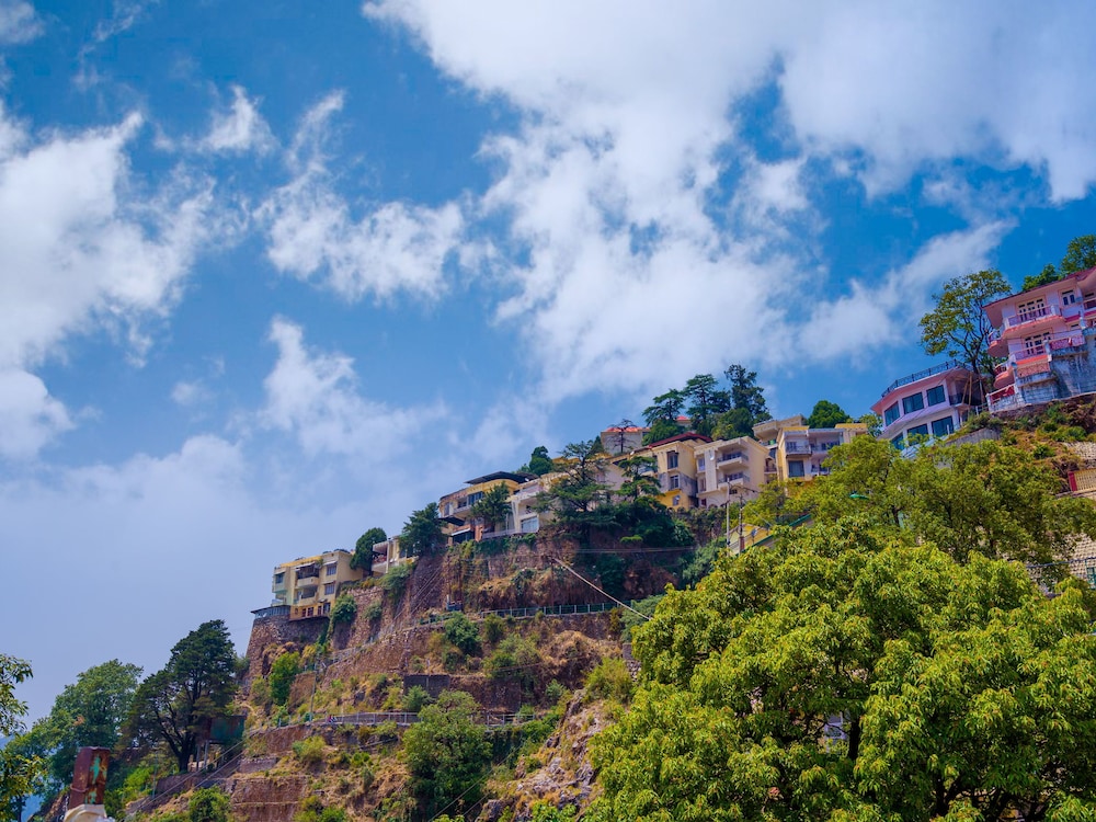 OYO 6478 Hotel Green Land