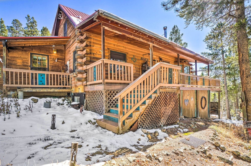 Deck, Fire Pit & Grill: Log Cabin in Black Hawk view 5