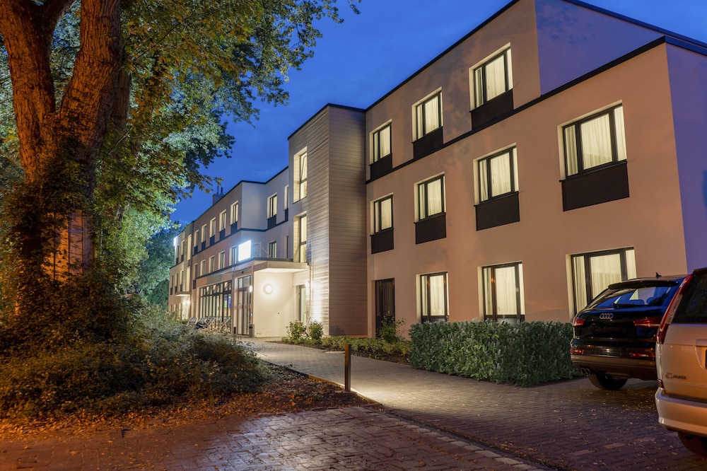 Signature Hotel Skarv - Property Image 24