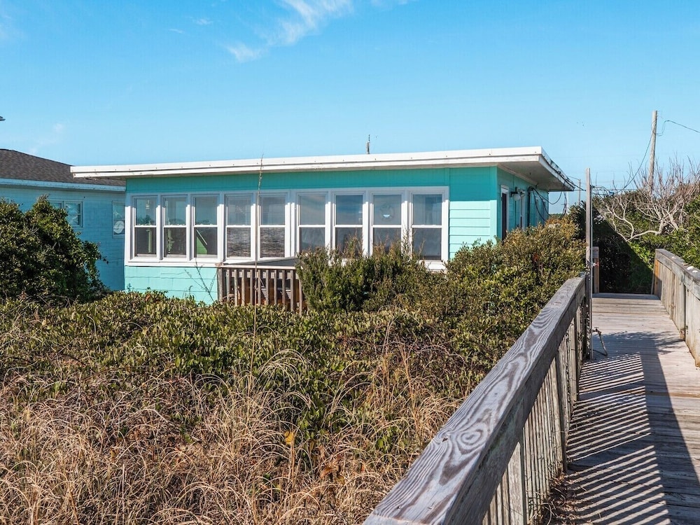703 By The Sea by Topsail Realty