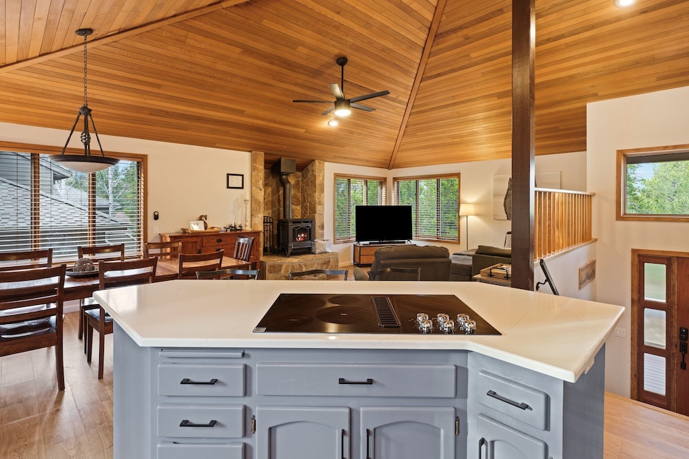Tan Oak 2 3 Bedroom Home
