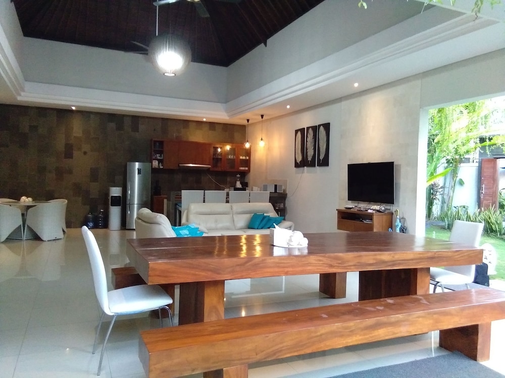 Gathering With 5 Bedroom Center House Villa view 3