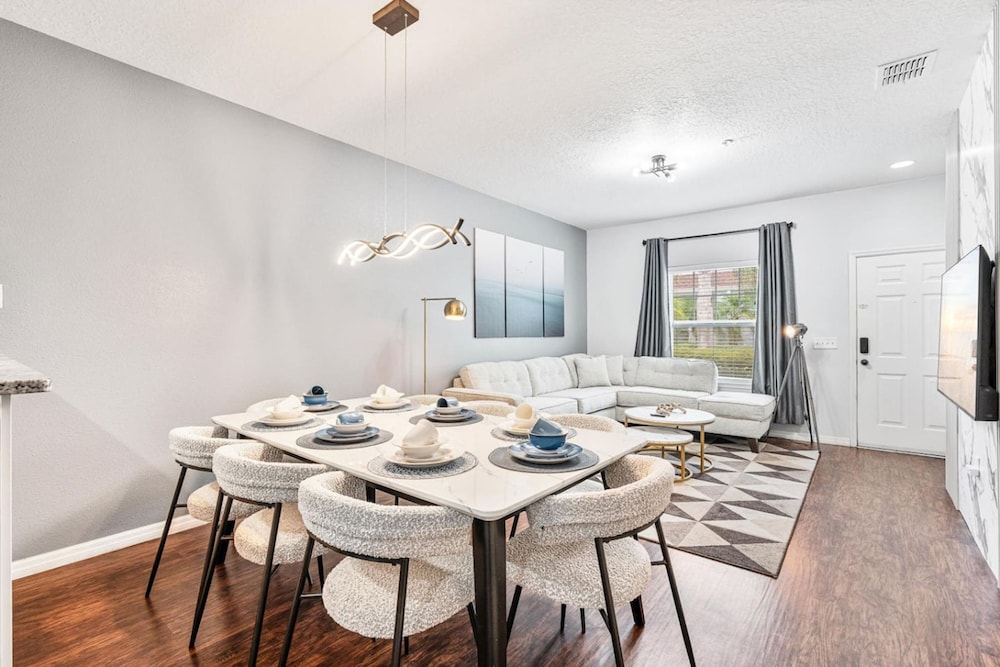 Amazing 3 Bdr House Near Disney - Lv22106