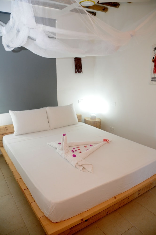 Kiwengwa Vacations - Maisha Marefu Apartments - Property Image 21