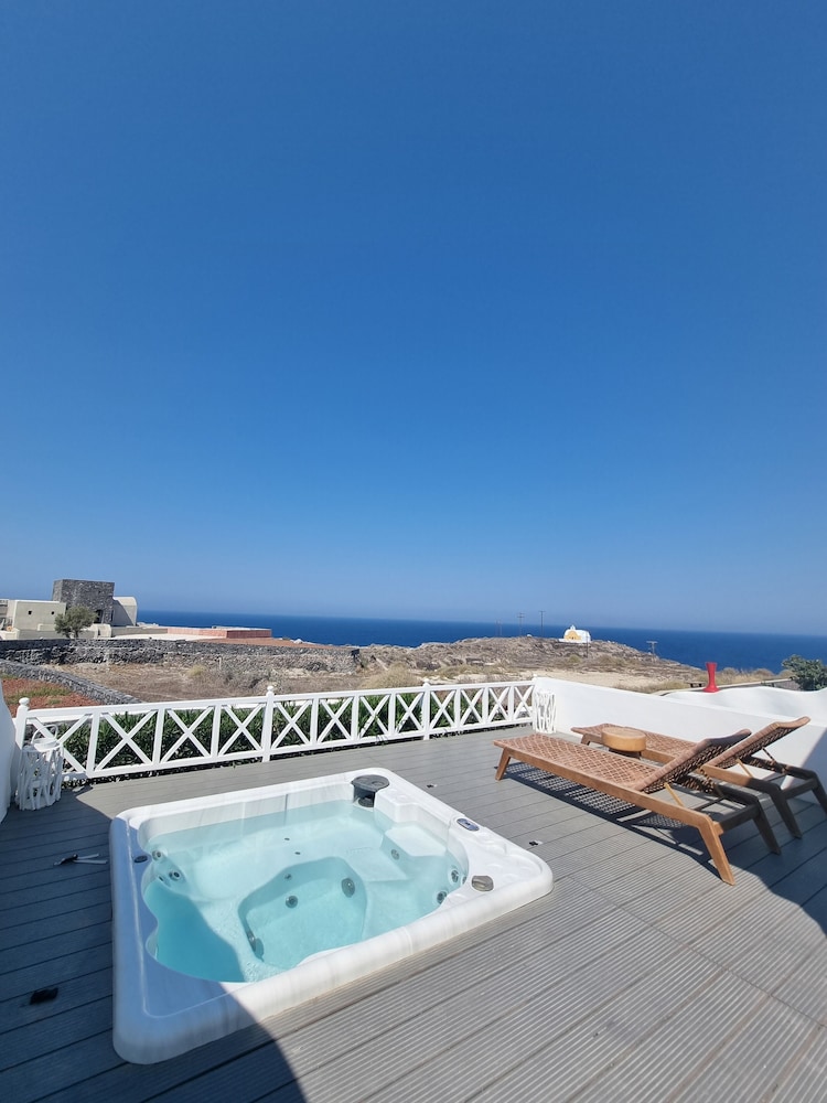 Oia Sunset Villas