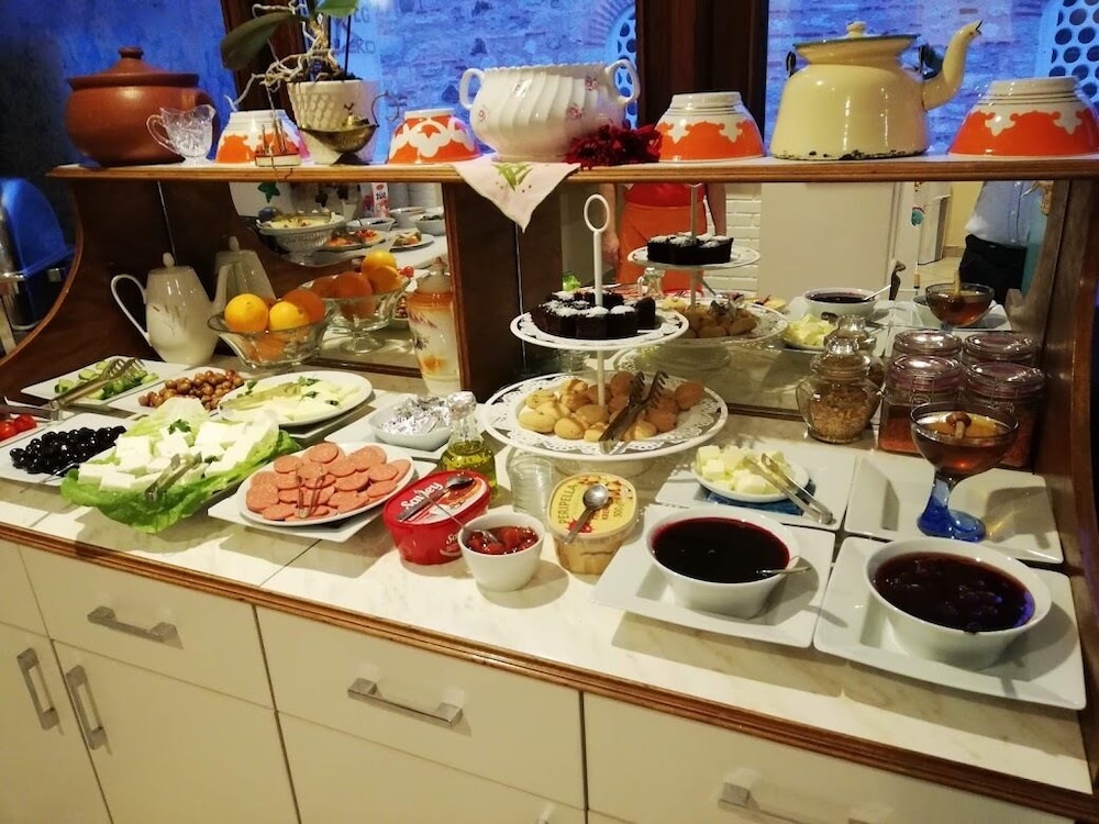 Hotel Turkoman becomes Turkoman Otel. - Image 32