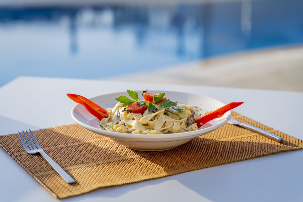 Queen Boutique Hotel - Image 59