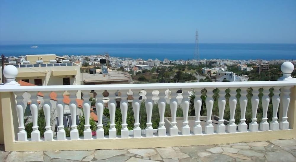 Kokkinakis Apartments