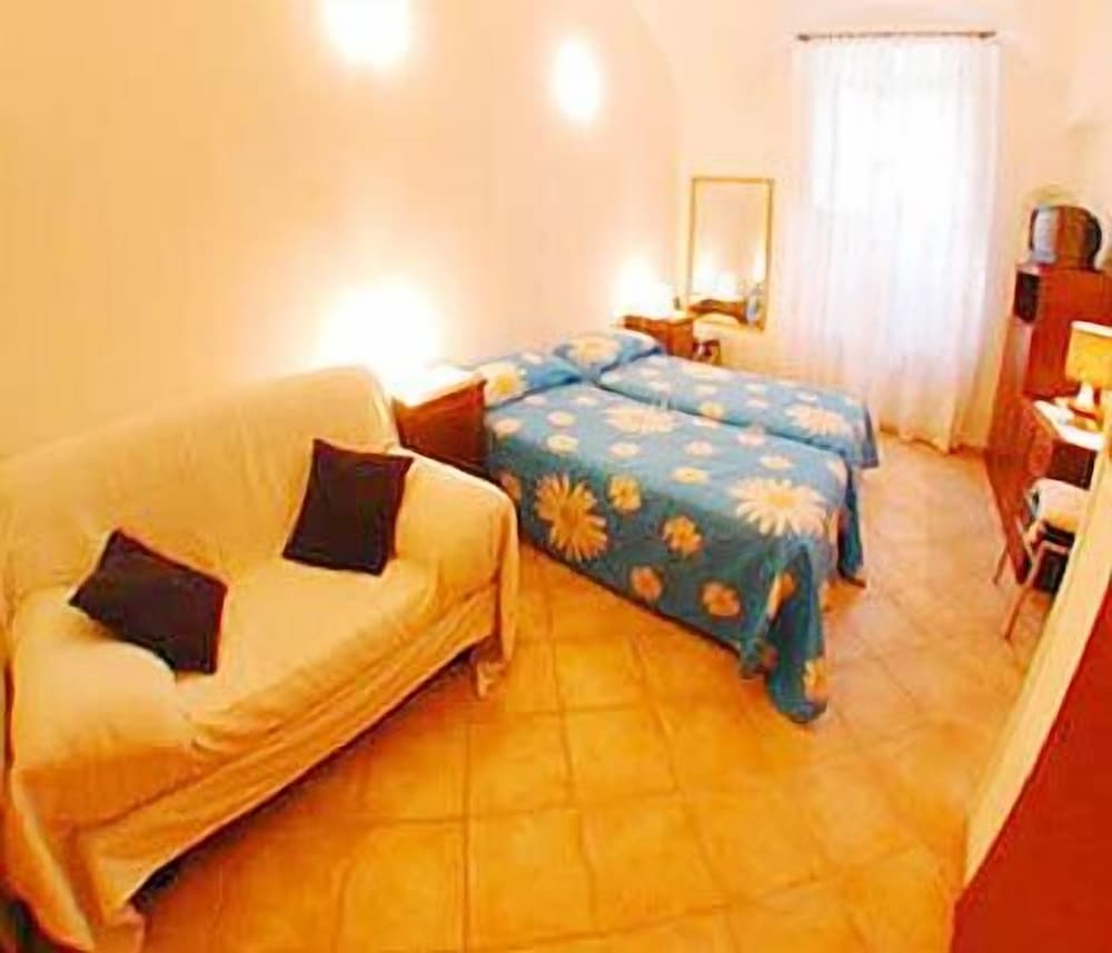B&B Francesca Via Tommaso Campanella 19