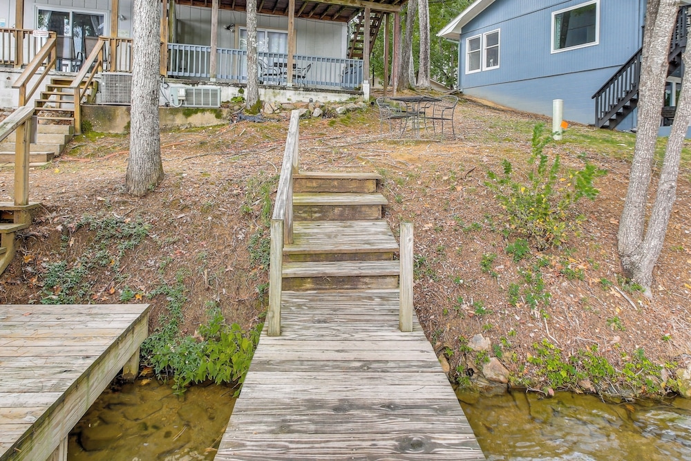 Lake Desoto Townhome: Swim Dock, Pets Welcome!