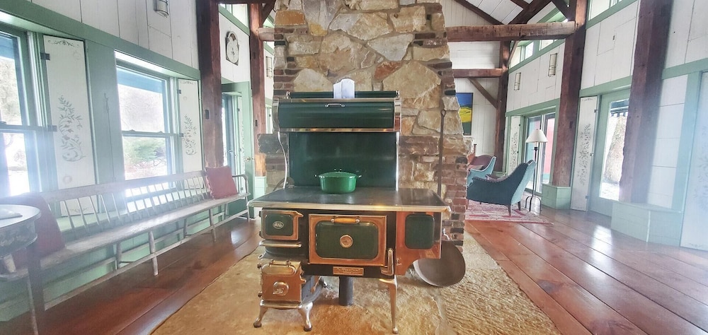 Old Orchard House