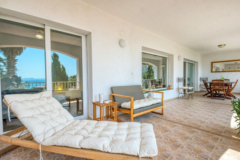 Apartment in Roses Near Canyelles Beach