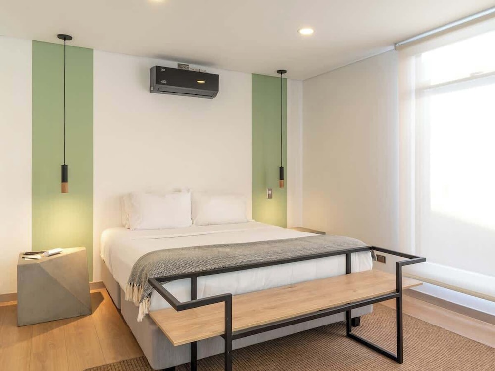 Fancy 3brw/ Balcony in Laureles Medellín
