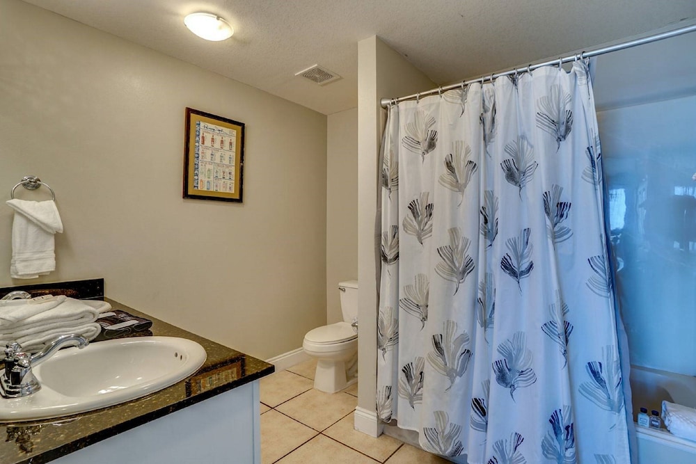 Calypso Beach Resort by Panhandle Getaways