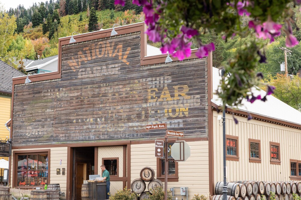 Park City Ski Resort Gems - Stunning Vacation Lodging