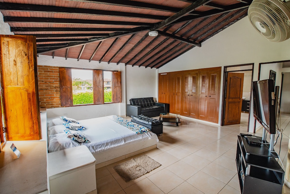 Sol y Luna Country House in Quindo view 3