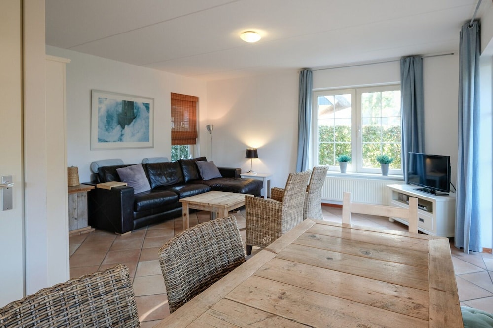 Charming Villa With Terrace Near Forest