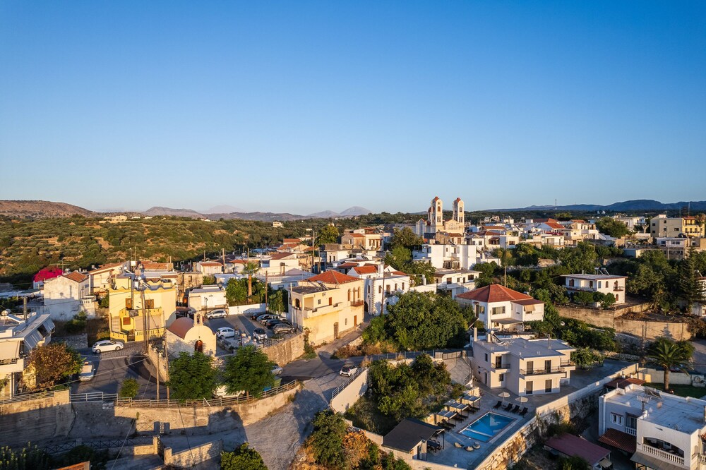 Suites Olive Tree Farm Episkopi Village photo 1