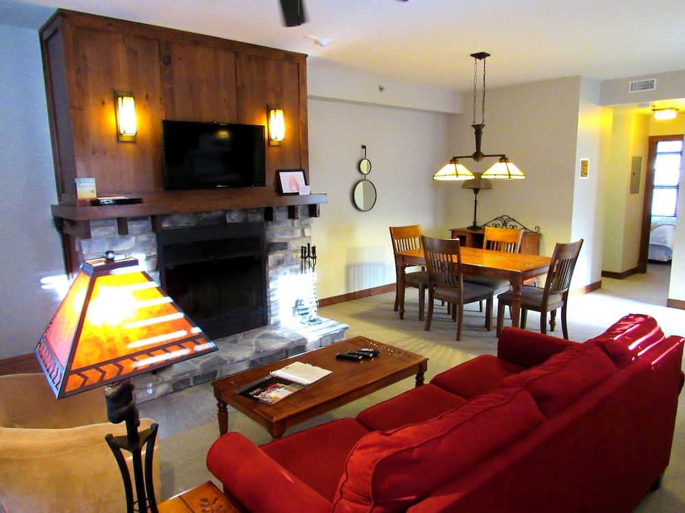 Tremblant les Eaux by Location ADP Tremblant - Image 2