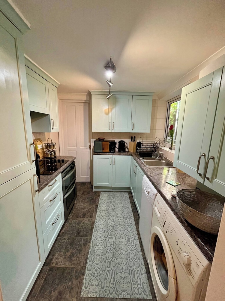 Beautiful & Cosy Apartment in Brighton BN2 3AD