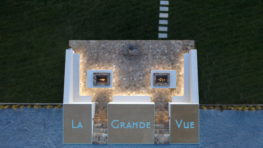 La Grande Vue Private Villas