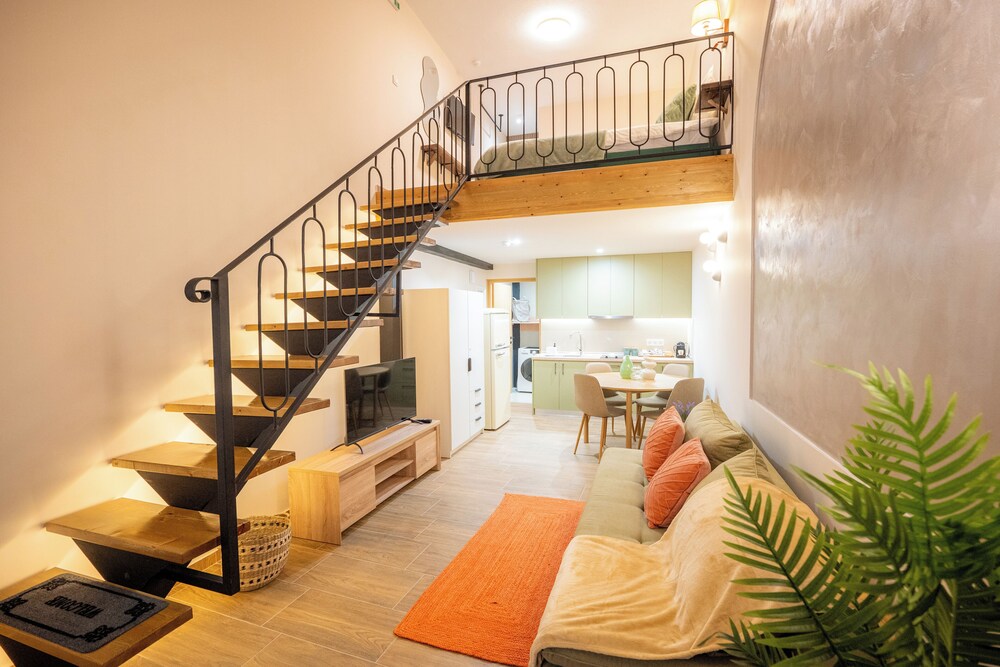 Vayas Residences Agora