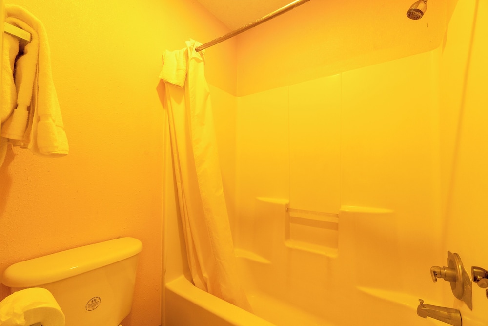 OYO Budget Inn Falfurrias Hwy 281