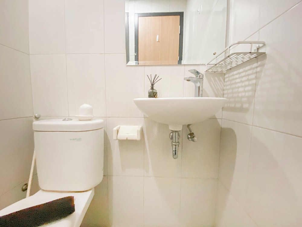 Comfort Living Studio at Monroe Tower Apartment