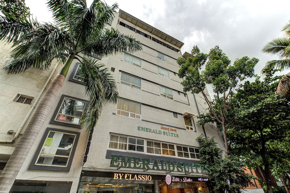 Emerald Suites By Classio