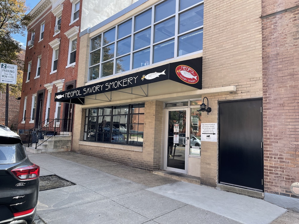 Downtown Suite - Close to Topgolf, Horseshoe Casino, UM Baltimore - Property Image 36