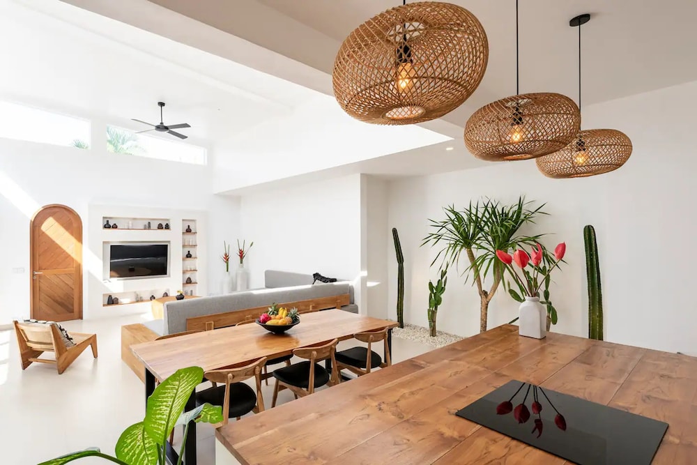 Villa Barsa by Alfred in Bali - Brand New Luxury 3BR Villa Near Bingin Beach