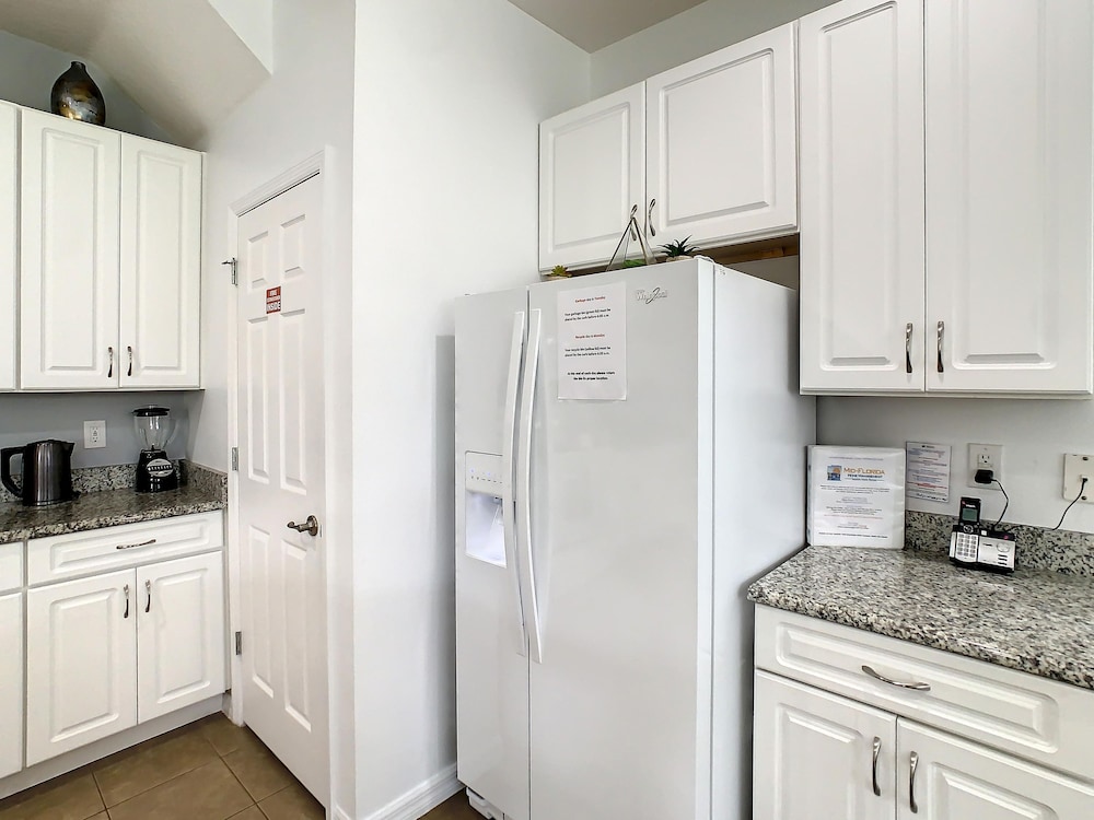 Family Oasis Near Disney - Pool Resort Access